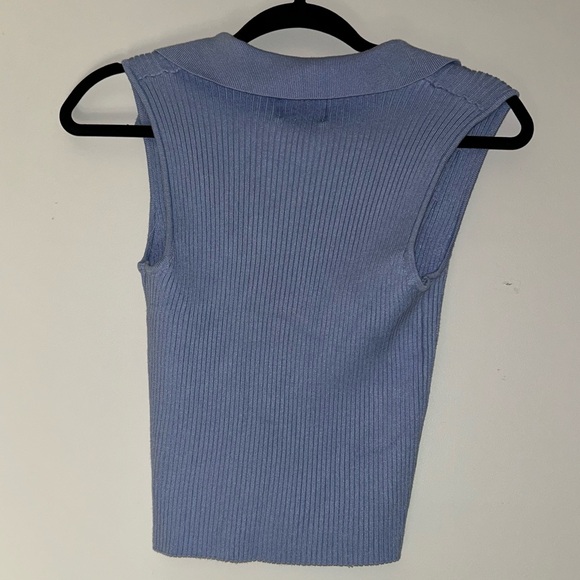 Pink Rose Women’s Blue Ribbed Collared Sleeveless Sweater Top Medium - Picture 4 of 4